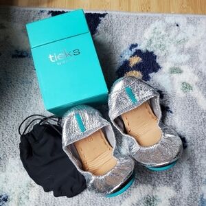 Tieks Flat in Silver Screen size 6
